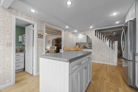 21 West Walk Clinton CT 06413