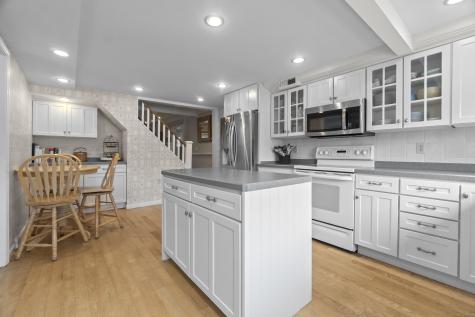 21 West Walk Clinton CT 06413