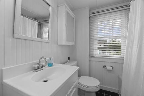 21 West Walk Clinton CT 06413