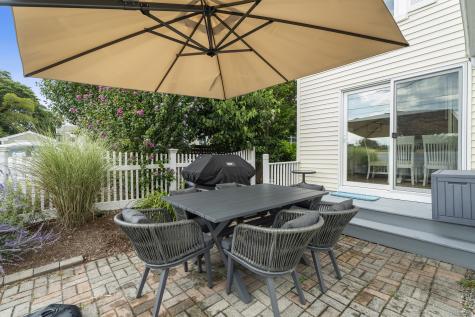 21 West Walk Clinton CT 06413