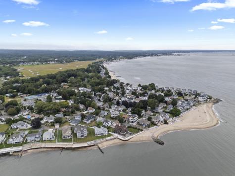 21 West Walk Clinton CT 06413