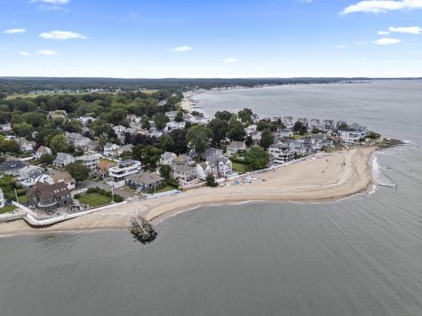 21 West Walk Clinton CT 06413