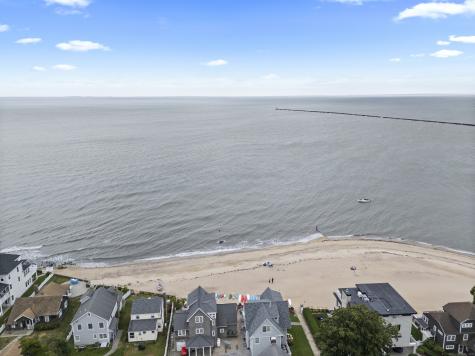 21 West Walk Clinton CT 06413