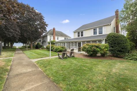 21 West Walk Clinton CT 06413