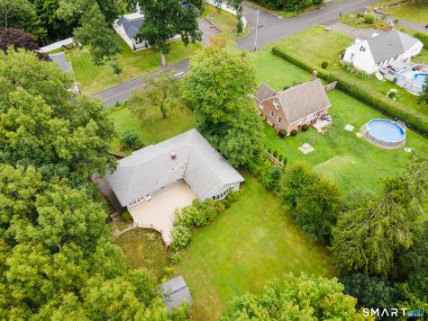 137 Maple Hill Road Naugatuck CT 06770