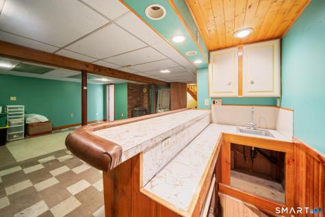 137 Maple Hill Road Naugatuck CT 06770