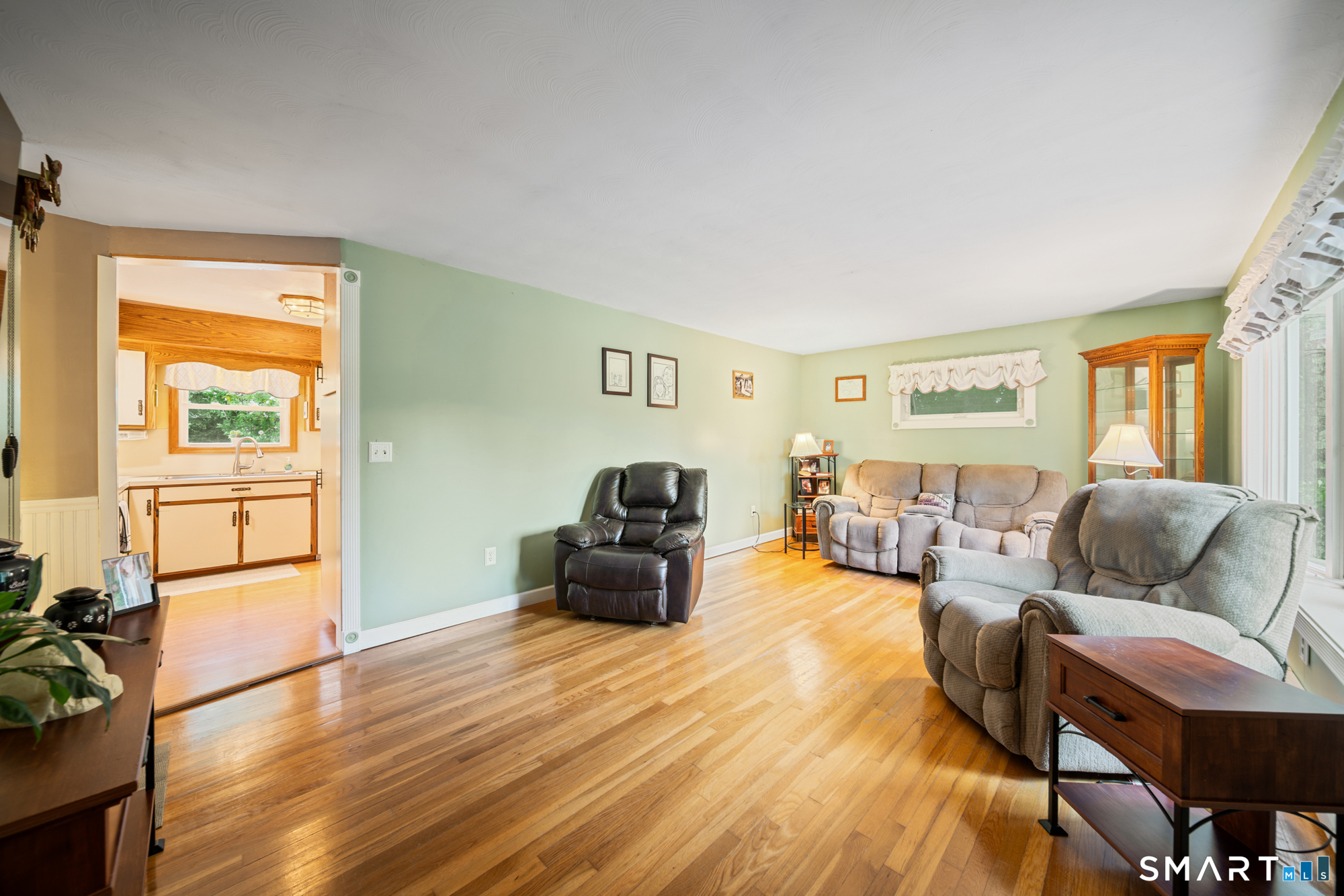 137 Maple Hill Road Naugatuck CT 06770