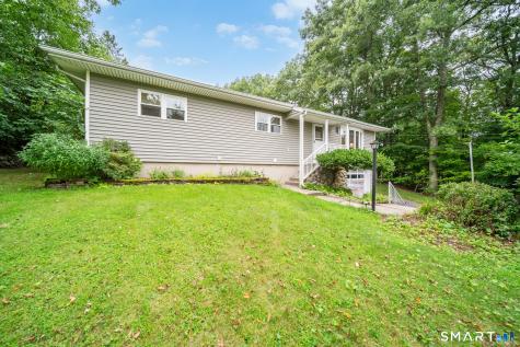 137 Maple Hill Road Naugatuck CT 06770