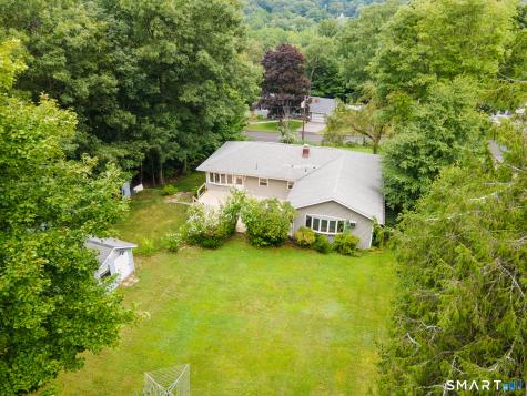 137 Maple Hill Road Naugatuck CT 06770
