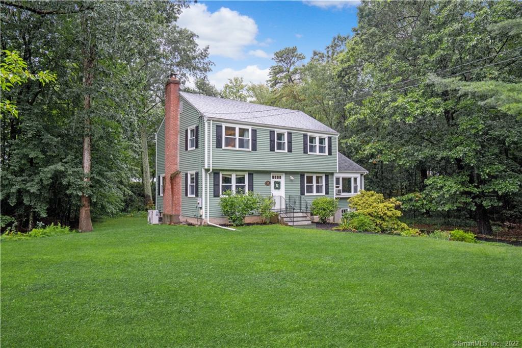 106 Holcomb Street Simsbury CT 06070