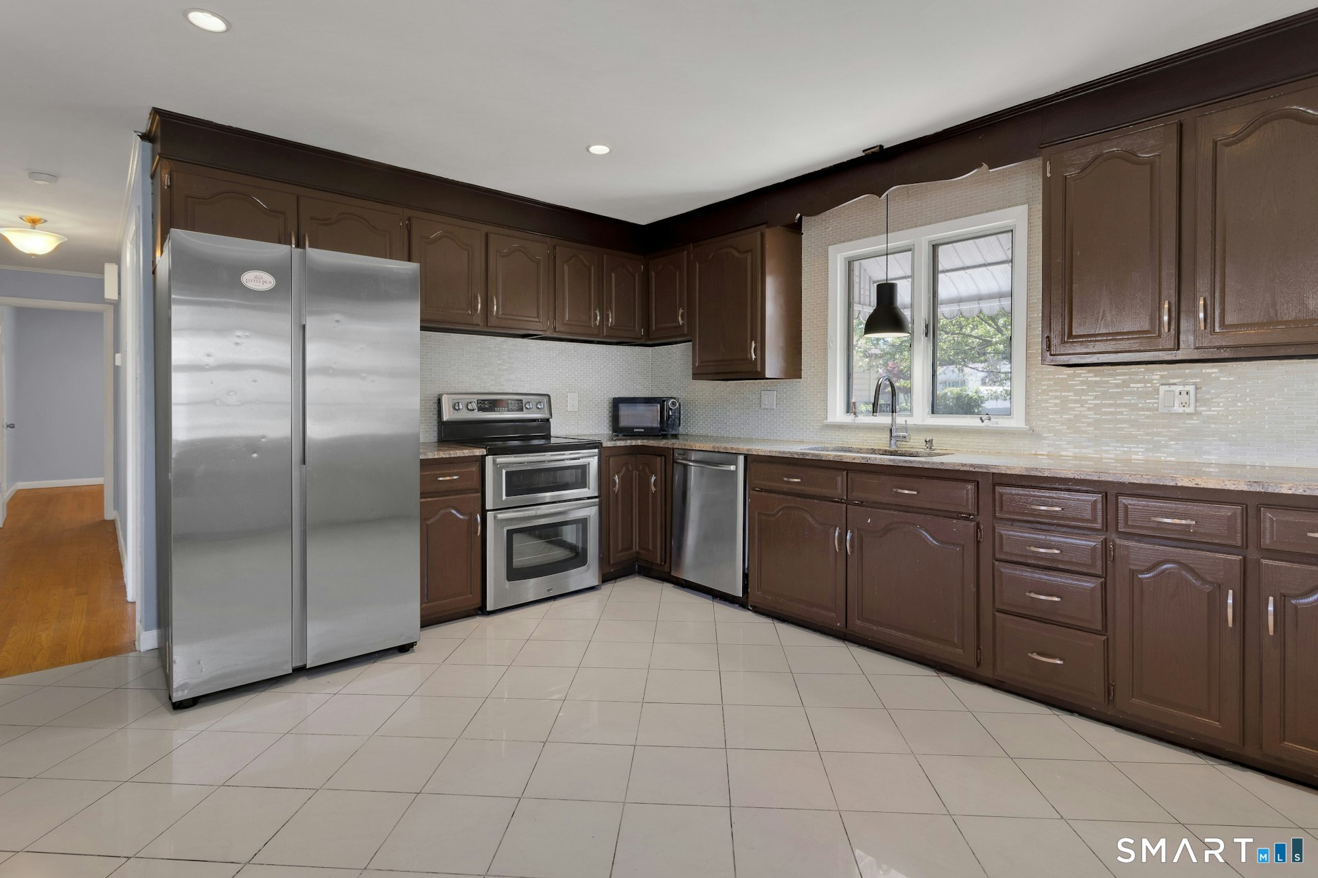 371 Northfield Drive Bridgeport CT 06606