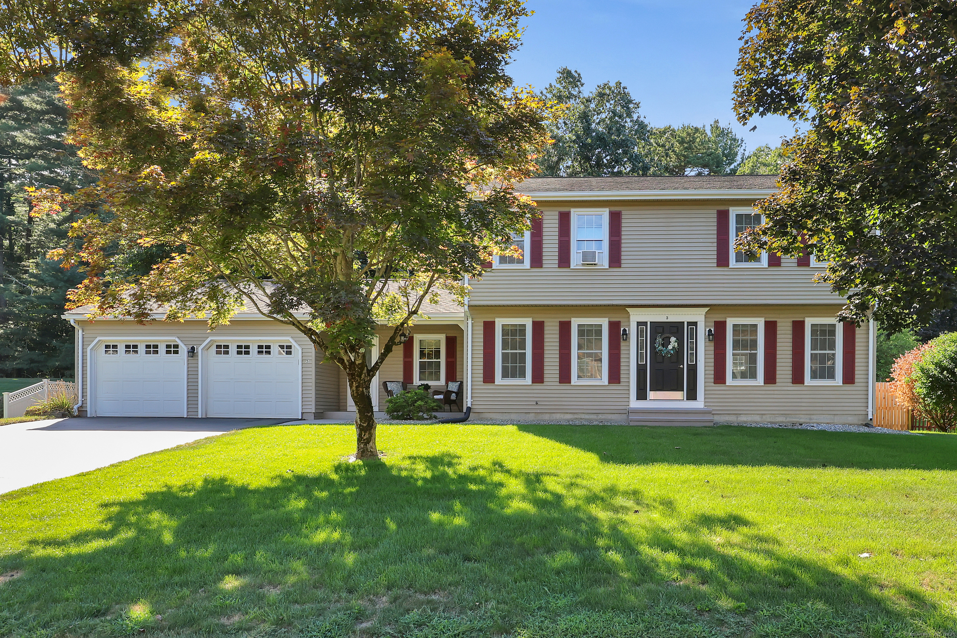 5 Patricia Circle Enfield CT 06082