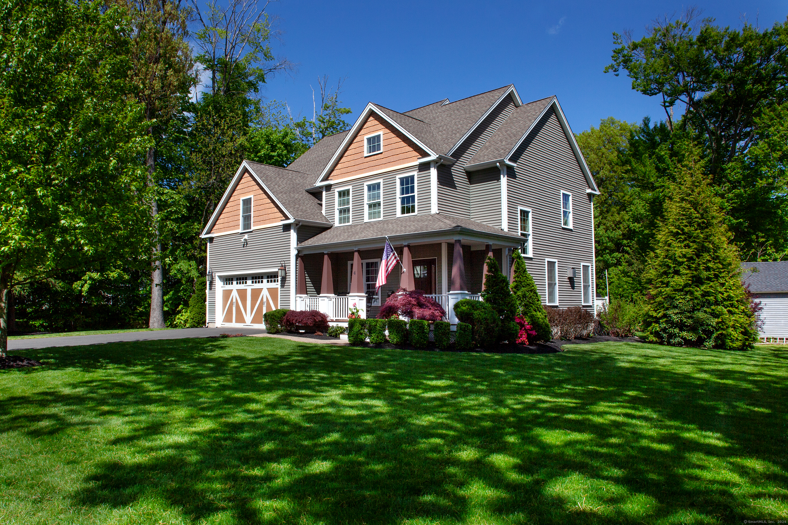 4 Mclean Street Simsbury CT 06070
