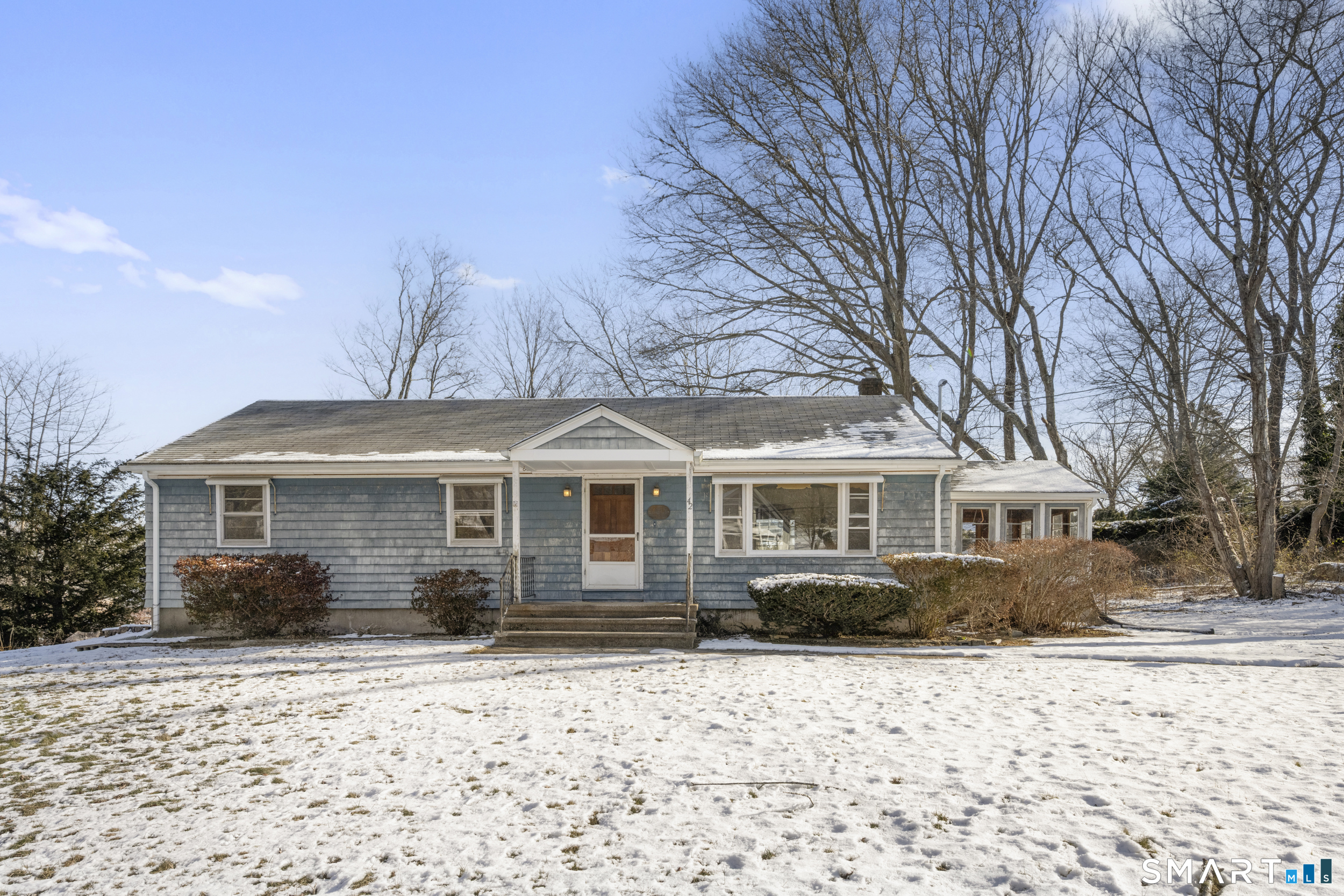 42 Clift Lane Groton CT 06355