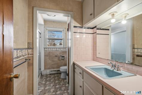 42 Clift Lane Groton CT 06355