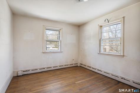 42 Clift Lane Groton CT 06355