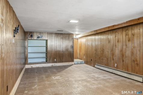 42 Clift Lane Groton CT 06355