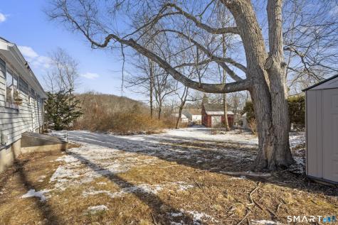 42 Clift Lane Groton CT 06355