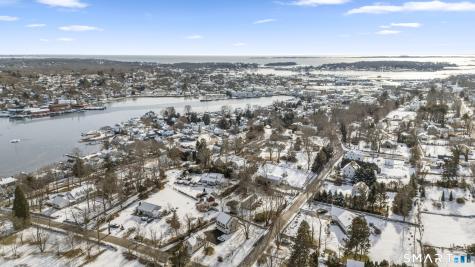 42 Clift Lane Groton CT 06355