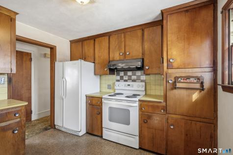 42 Clift Lane Groton CT 06355