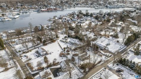 42 Clift Lane Groton CT 06355