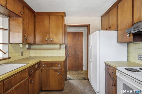 42 Clift Lane Groton CT 06355