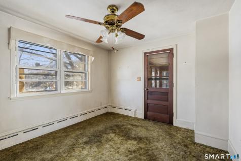 42 Clift Lane Groton CT 06355