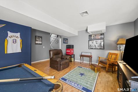 71 Post Road Enfield CT 06082