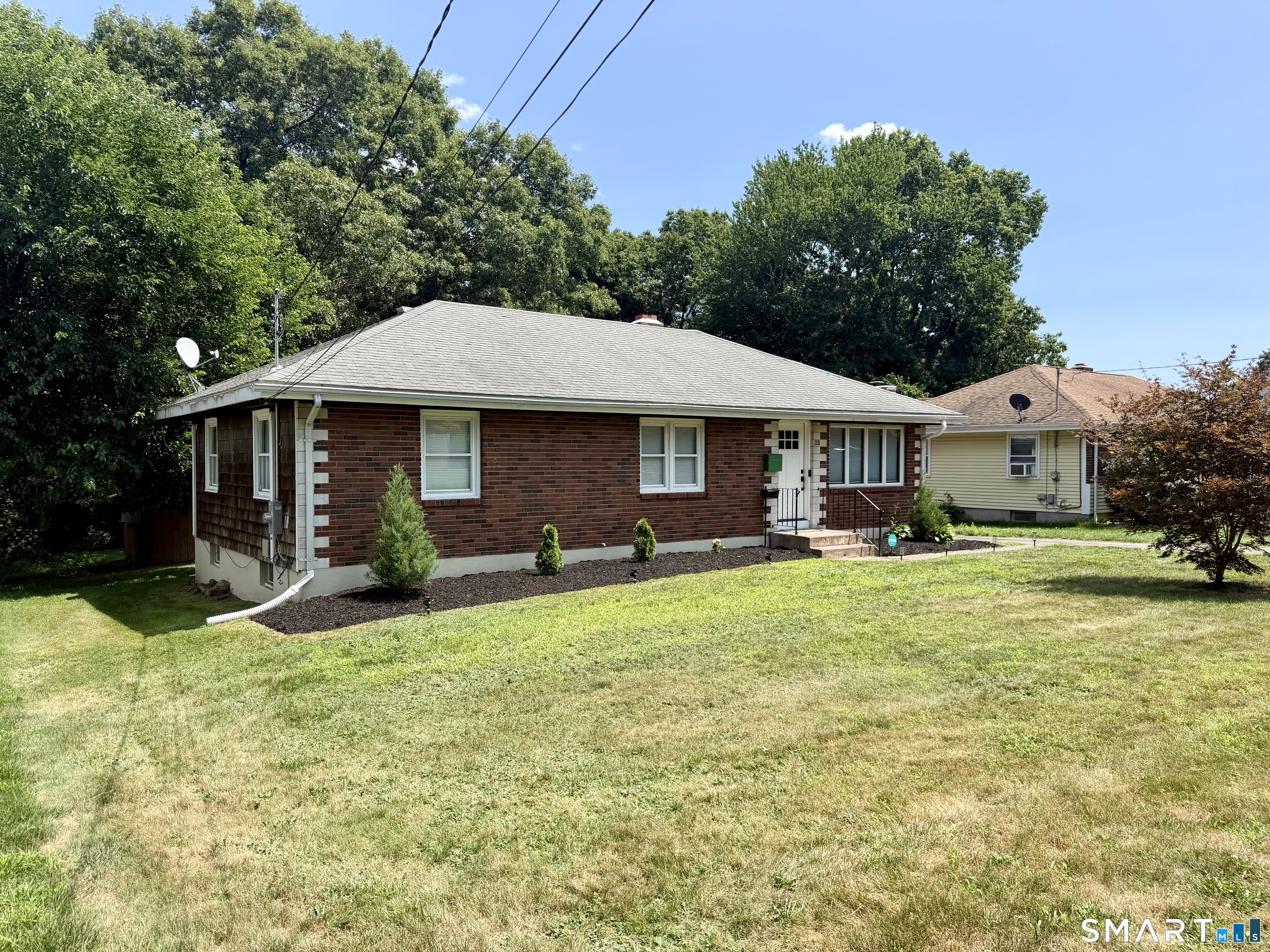 25 Radding Street Manchester CT 06042
