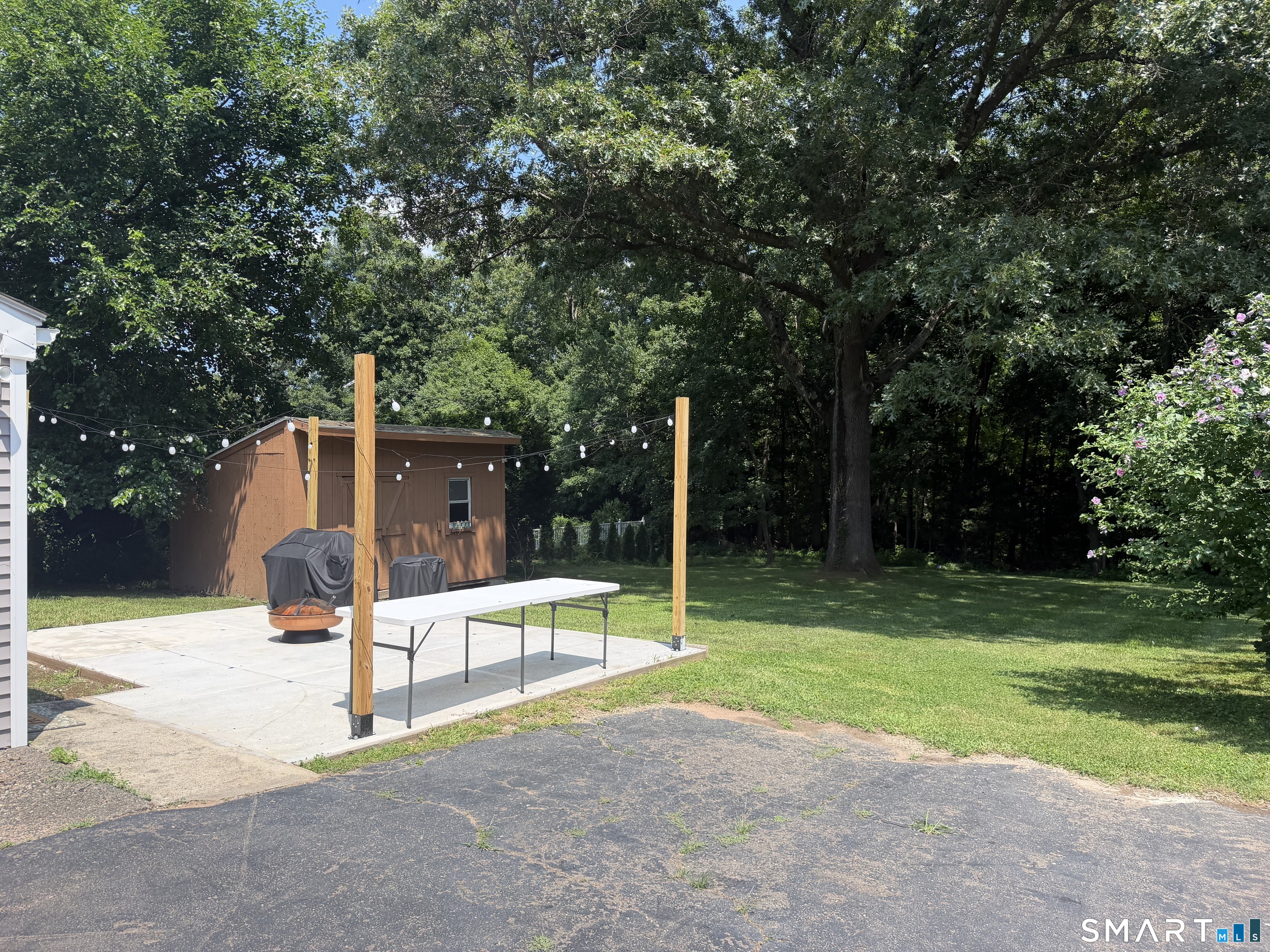 25 Radding Street Manchester CT 06042