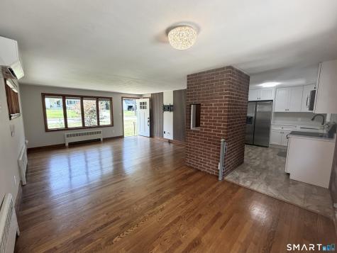 25 Radding Street Manchester CT 06042