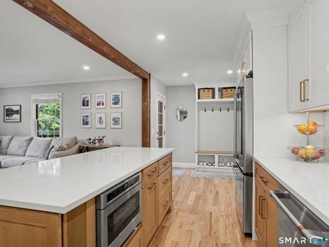 10 Elizabeth Street Newtown CT 06470