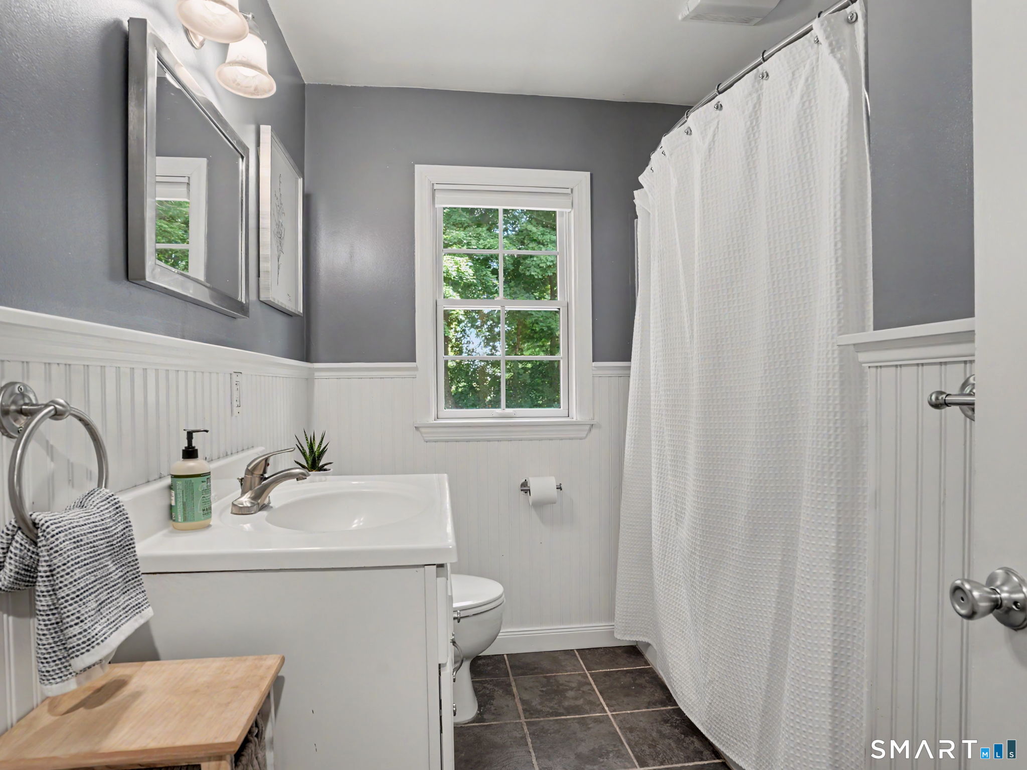 10 Elizabeth Street Newtown CT 06470