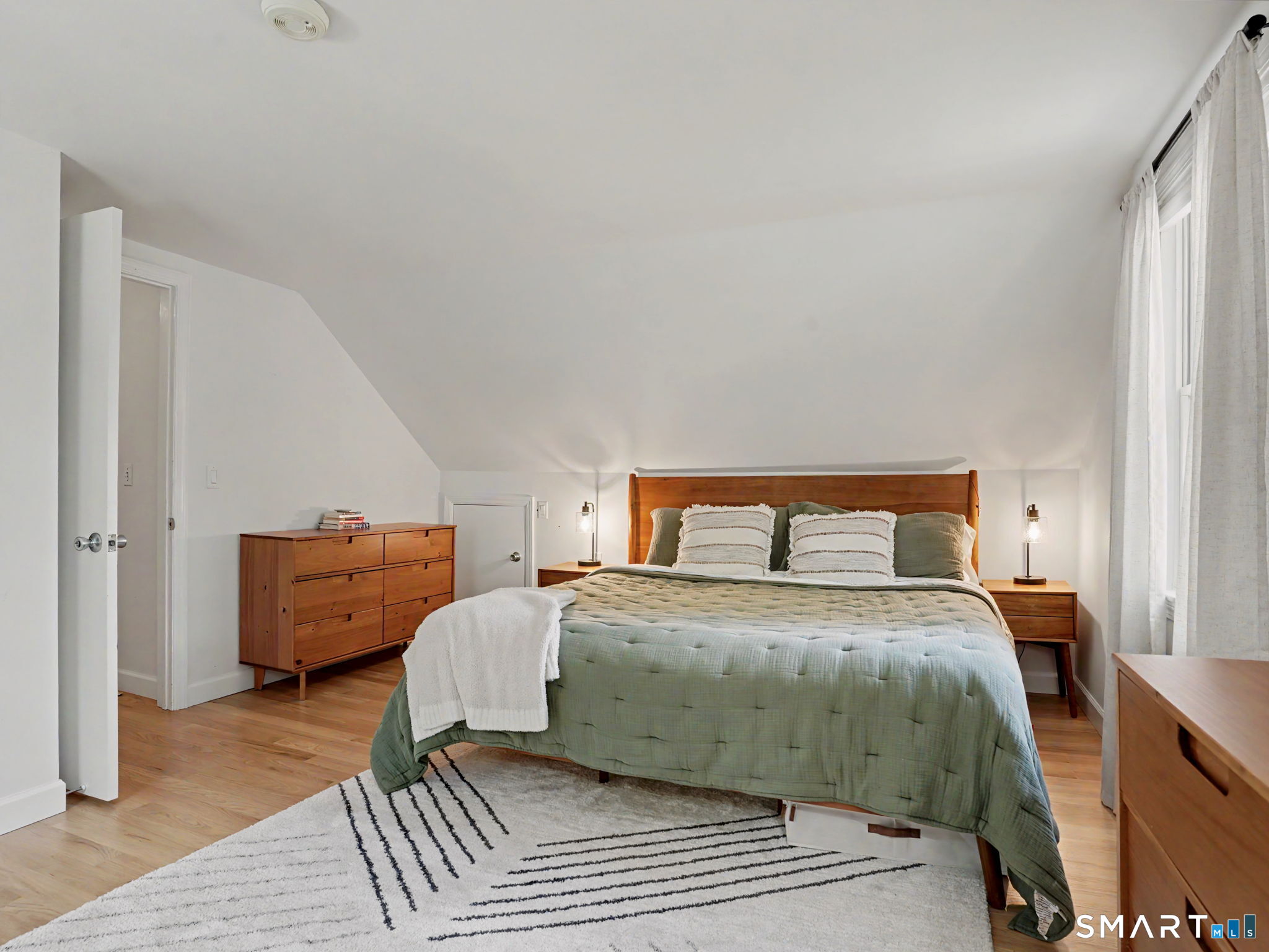 10 Elizabeth Street Newtown CT 06470