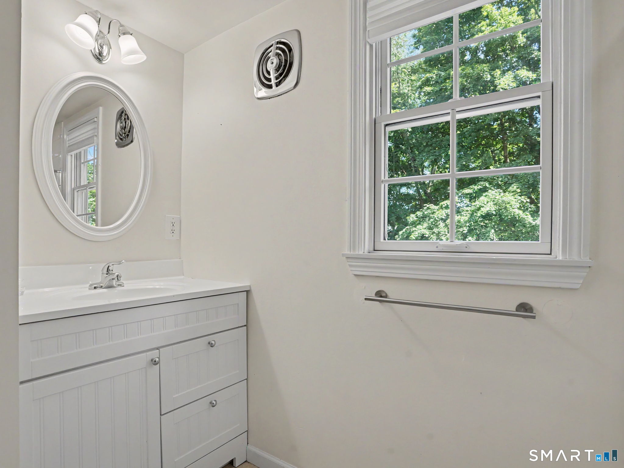 10 Elizabeth Street Newtown CT 06470