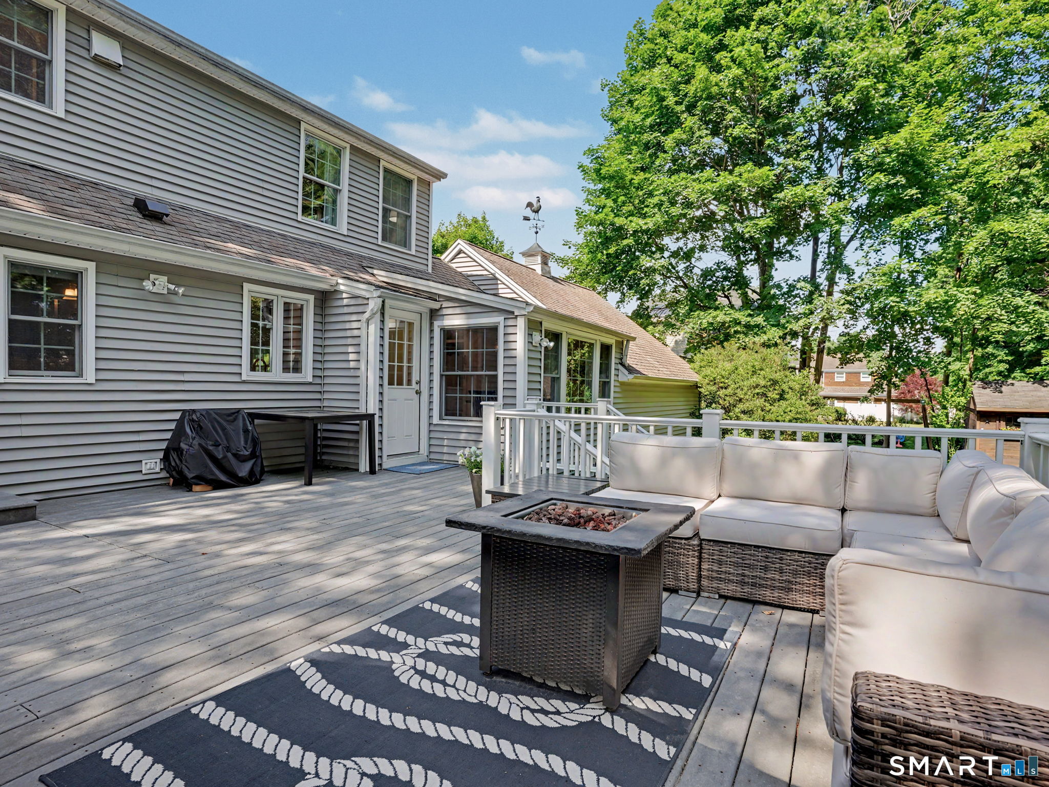 10 Elizabeth Street Newtown CT 06470