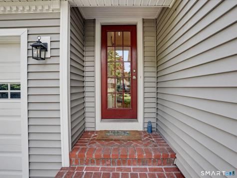 10 Elizabeth Street Newtown CT 06470