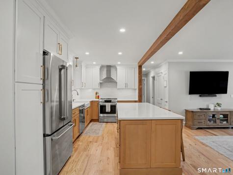 10 Elizabeth Street Newtown CT 06470