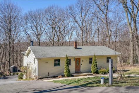 80 Savarese Lane Burlington CT 06013