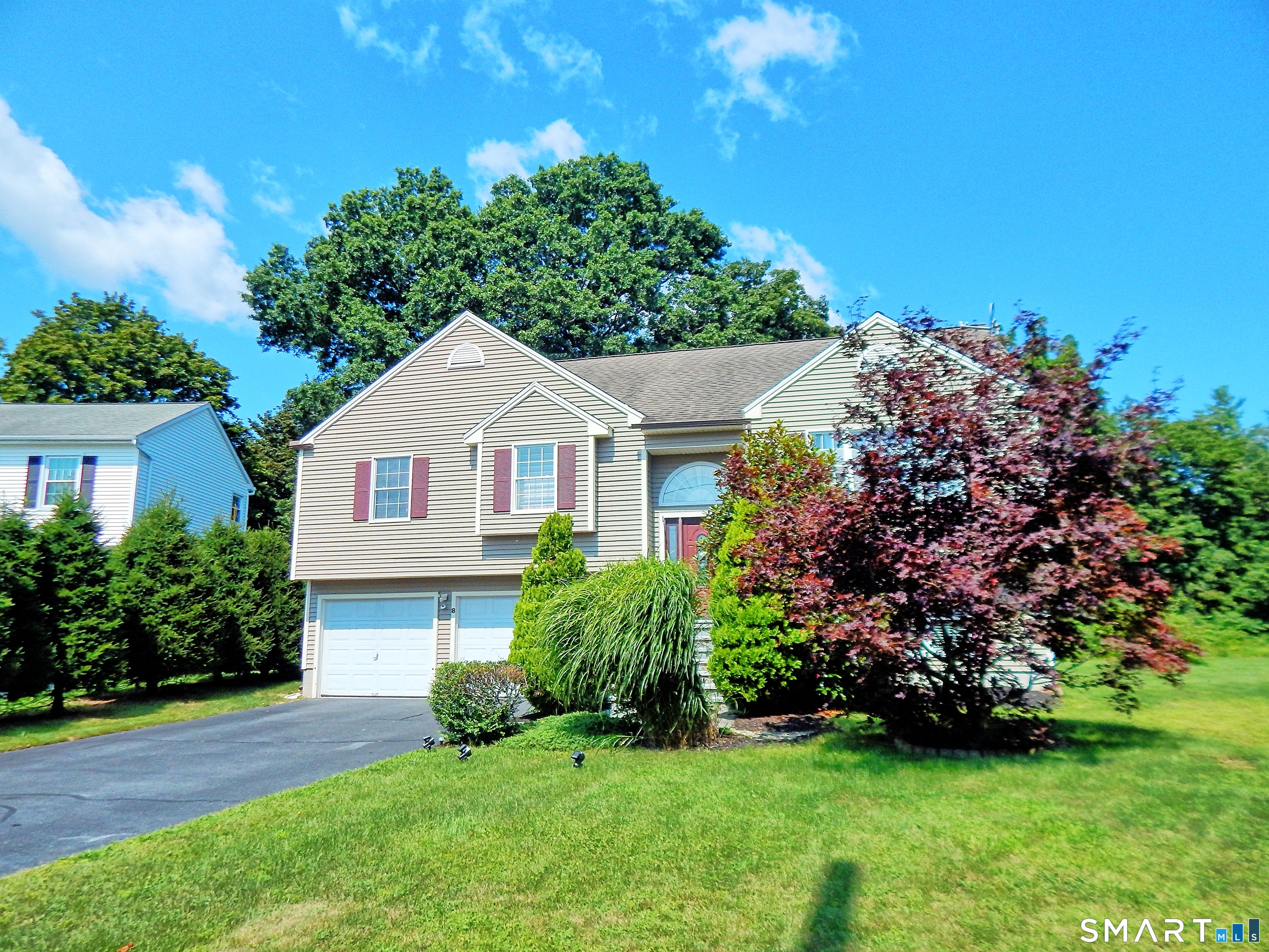 8 Hattie Lane Milford CT 06461