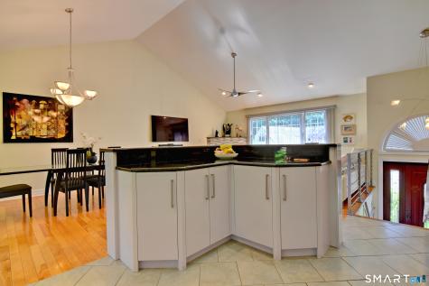 8 Hattie Lane Milford CT 06461