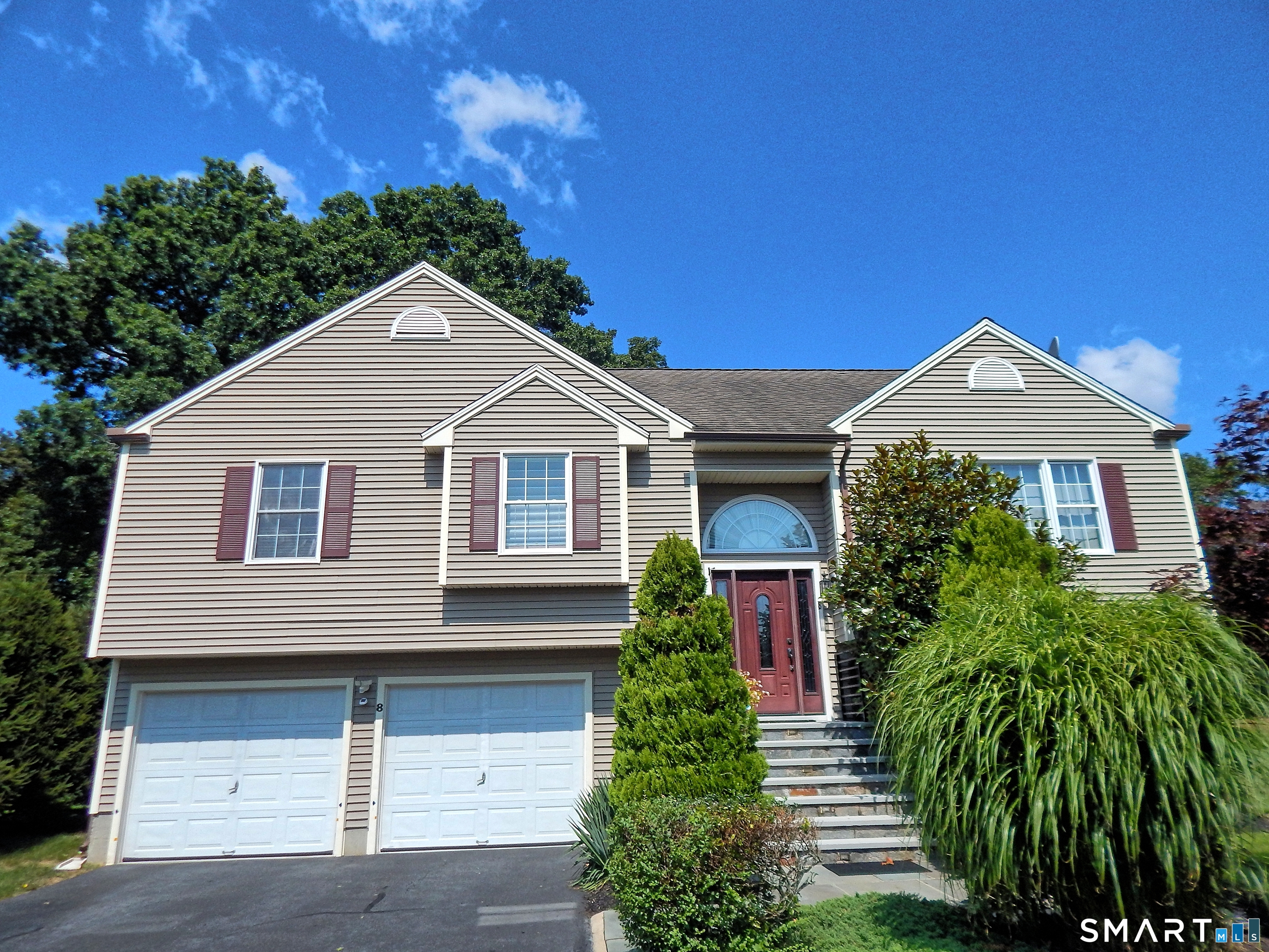 8 Hattie Lane Milford CT 06461
