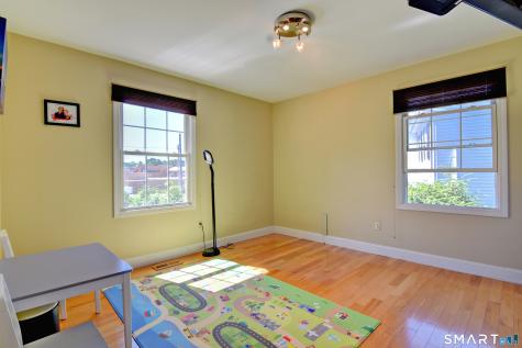 8 Hattie Lane Milford CT 06461