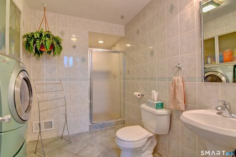 8 Hattie Lane Milford CT 06461