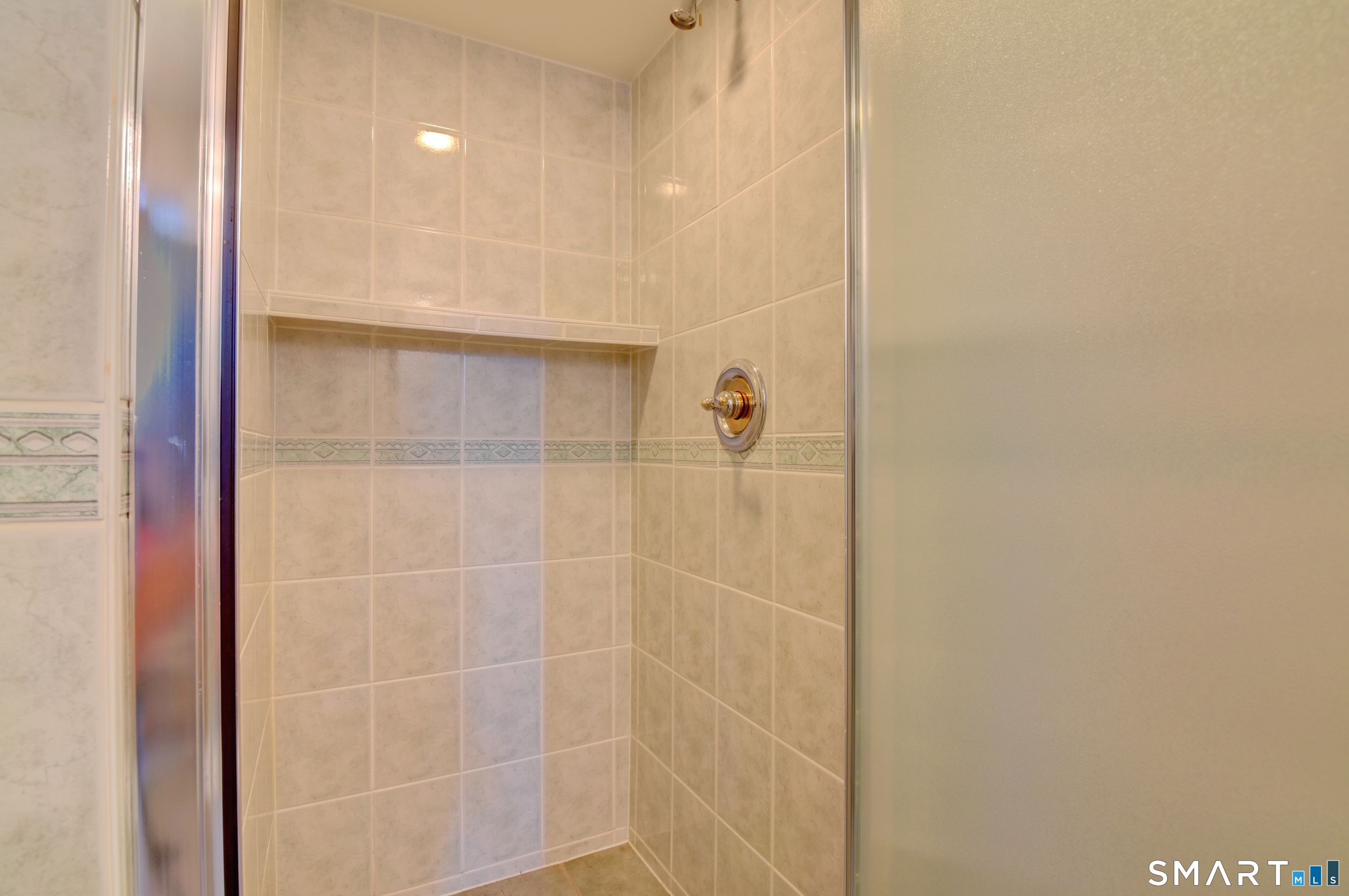 8 Hattie Lane Milford CT 06461