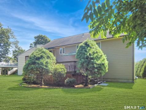 8 Hattie Lane Milford CT 06461