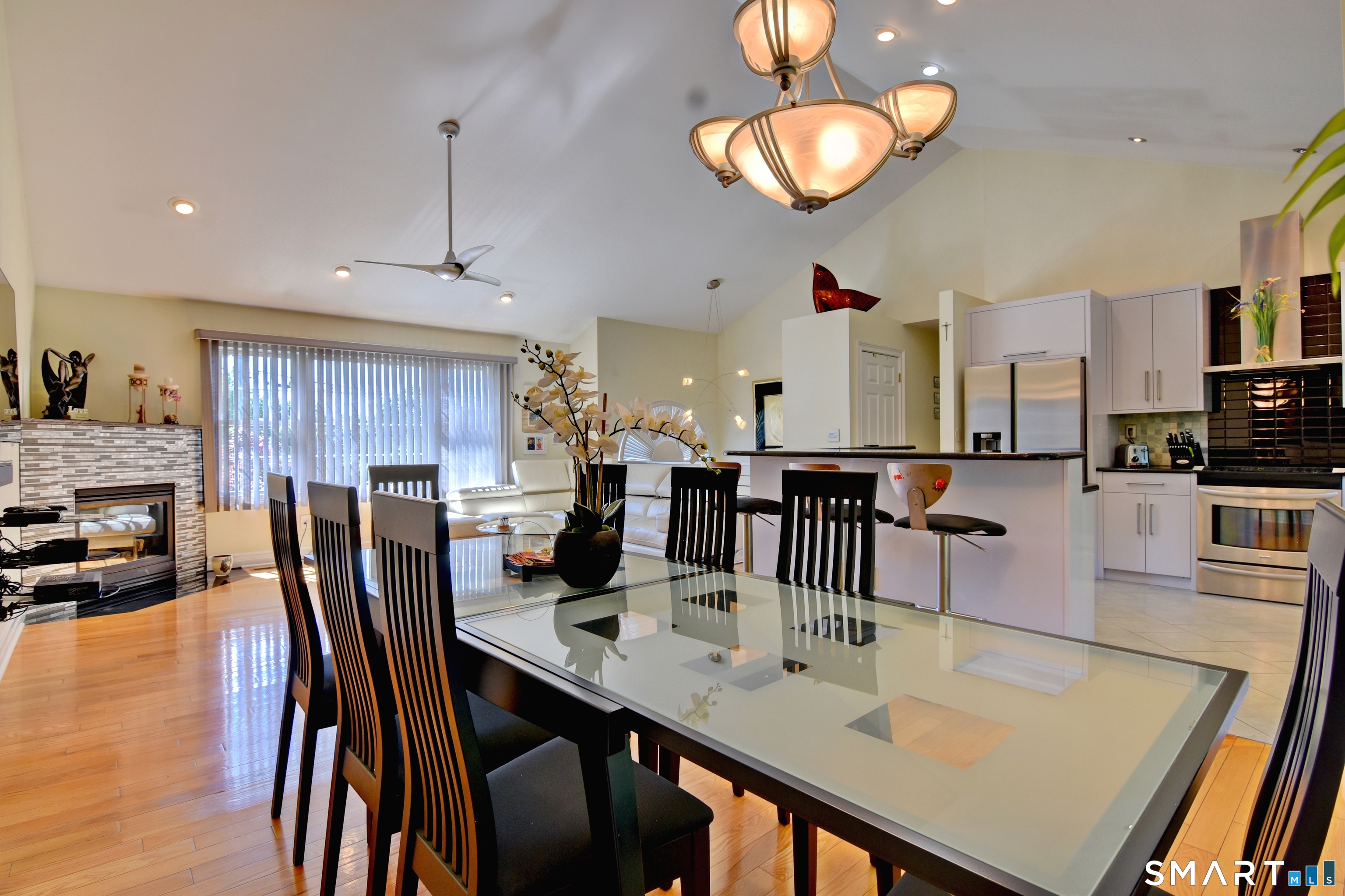 8 Hattie Lane Milford CT 06461