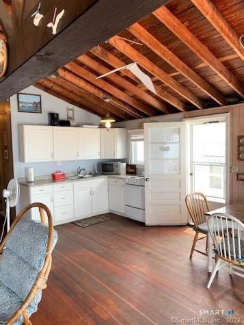 17 Barnes Road Old Saybrook CT 06475