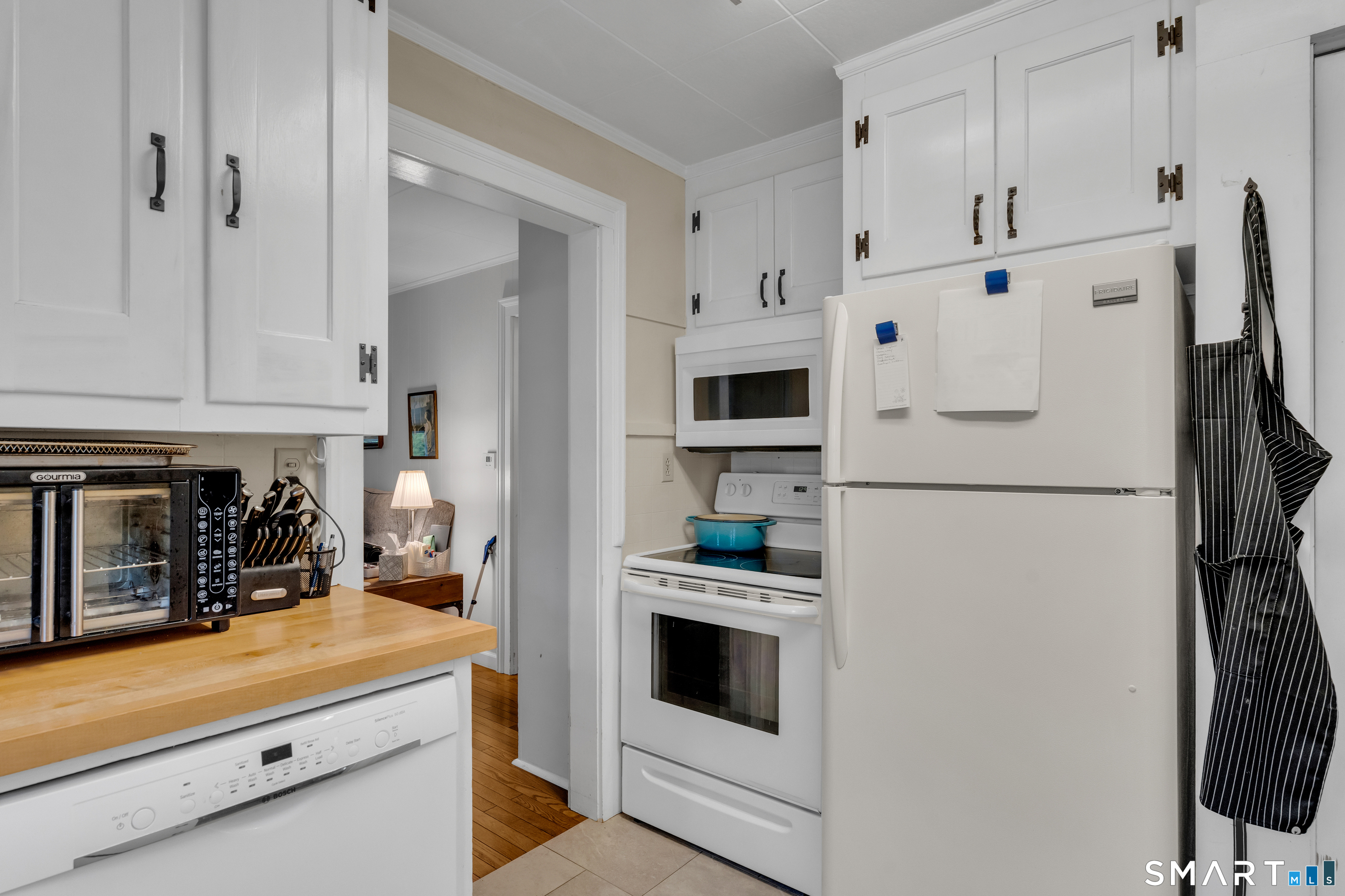 32 Summer Street Guilford CT 06437