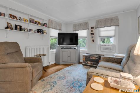 32 Summer Street Guilford CT 06437